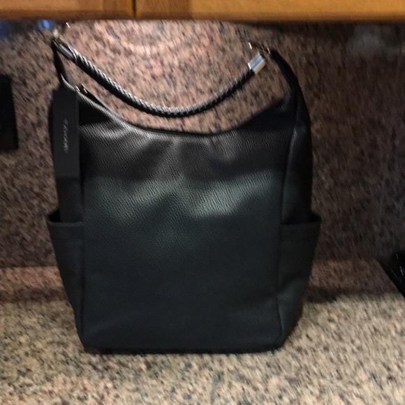 Tahari large black hobo pocketbook - Picture 2 of 5